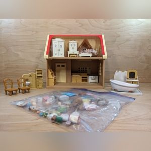 Calico Critters Sylvanian Families Rose Cottage W/Furniture And Accessories